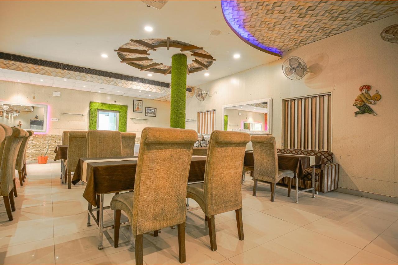 Hotel Hk Continental Amritsar Exteriör bild