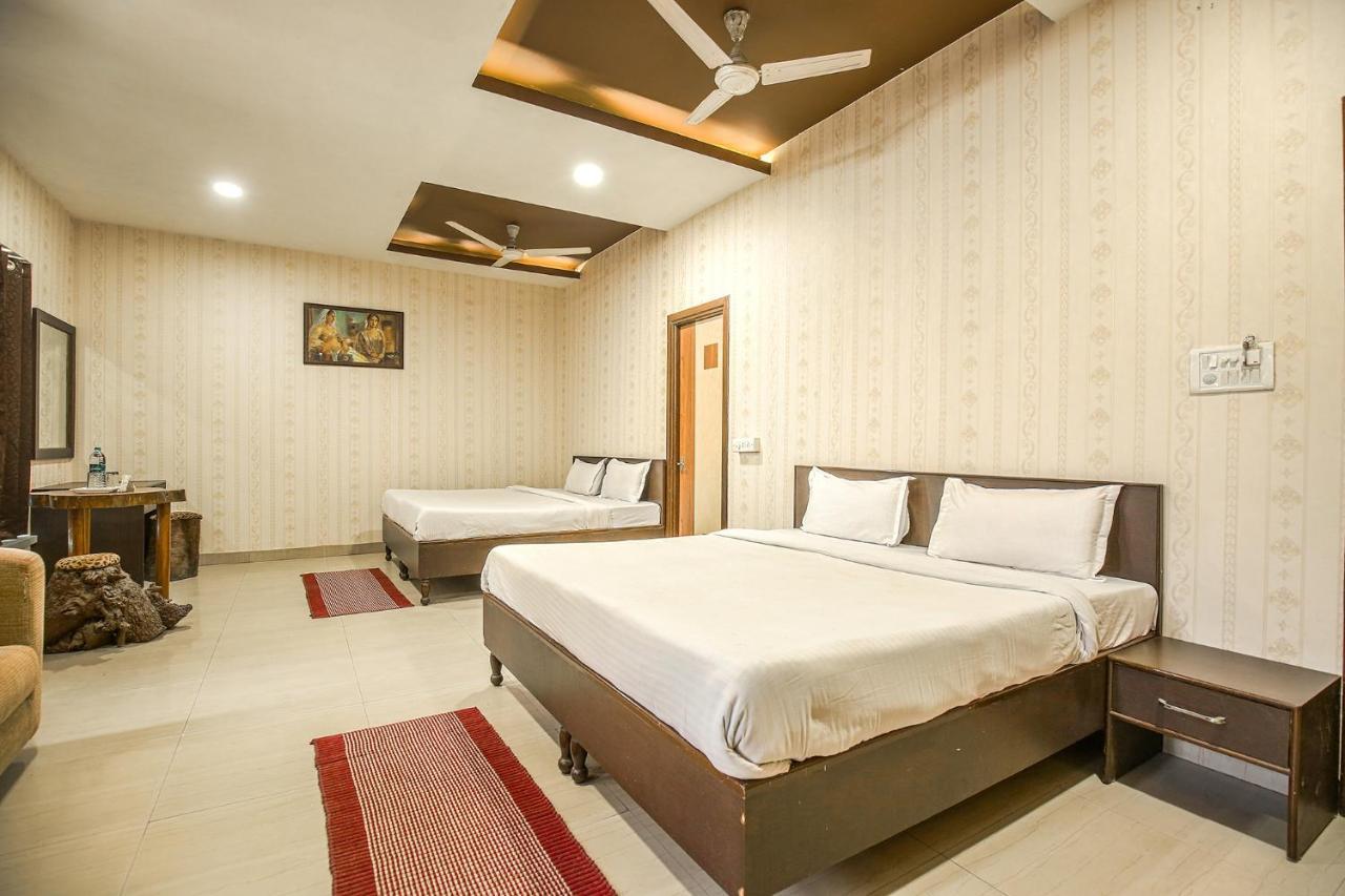 Hotel Hk Continental Amritsar Exteriör bild