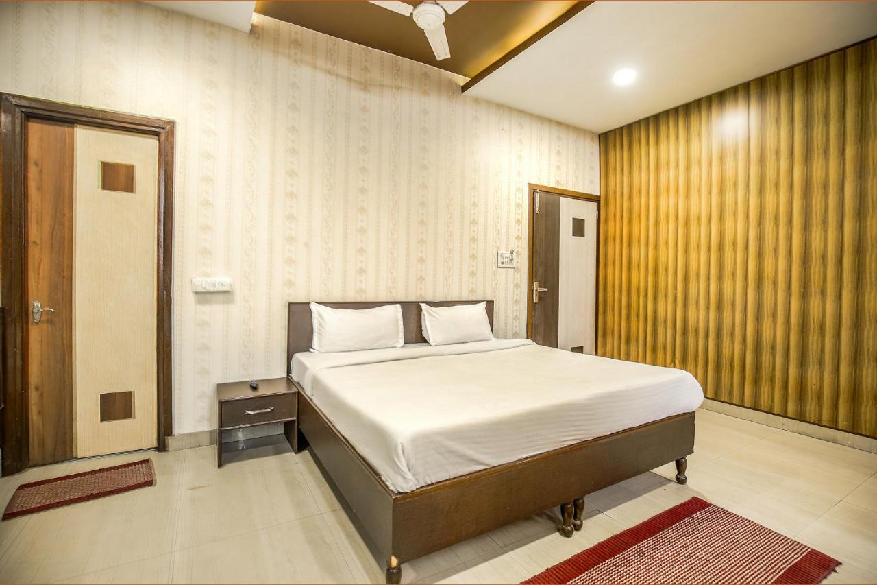 Hotel Hk Continental Amritsar Exteriör bild