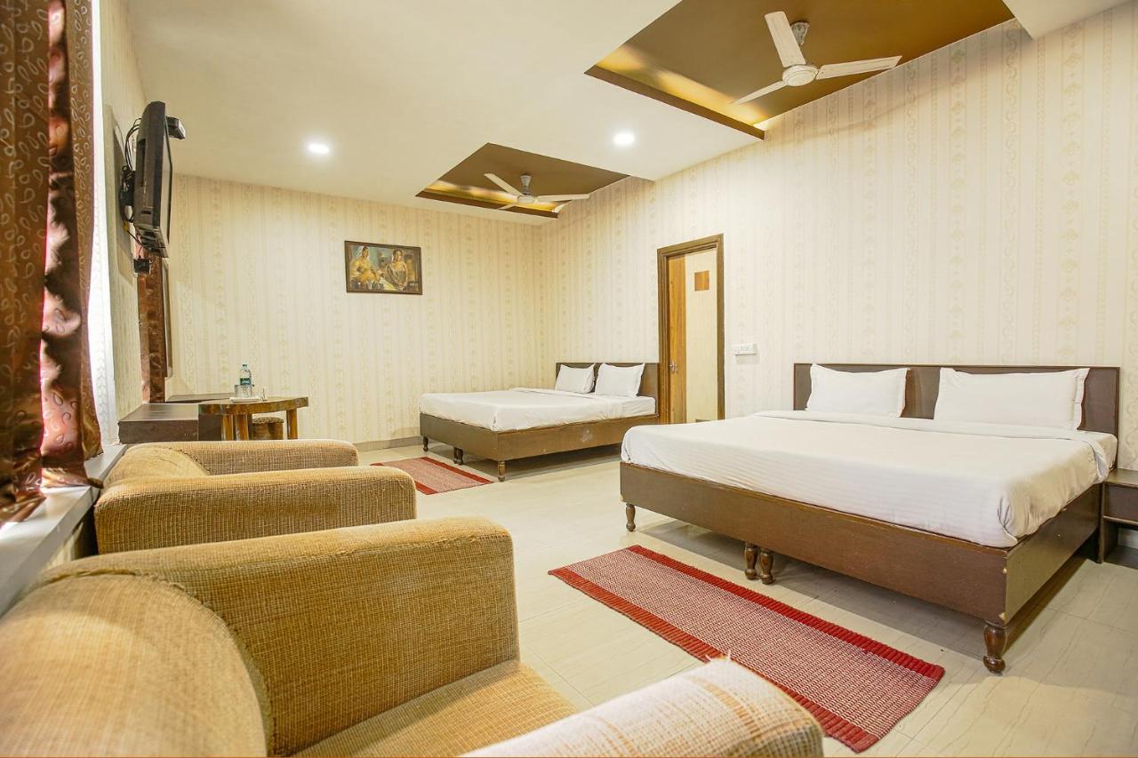 Hotel Hk Continental Amritsar Exteriör bild